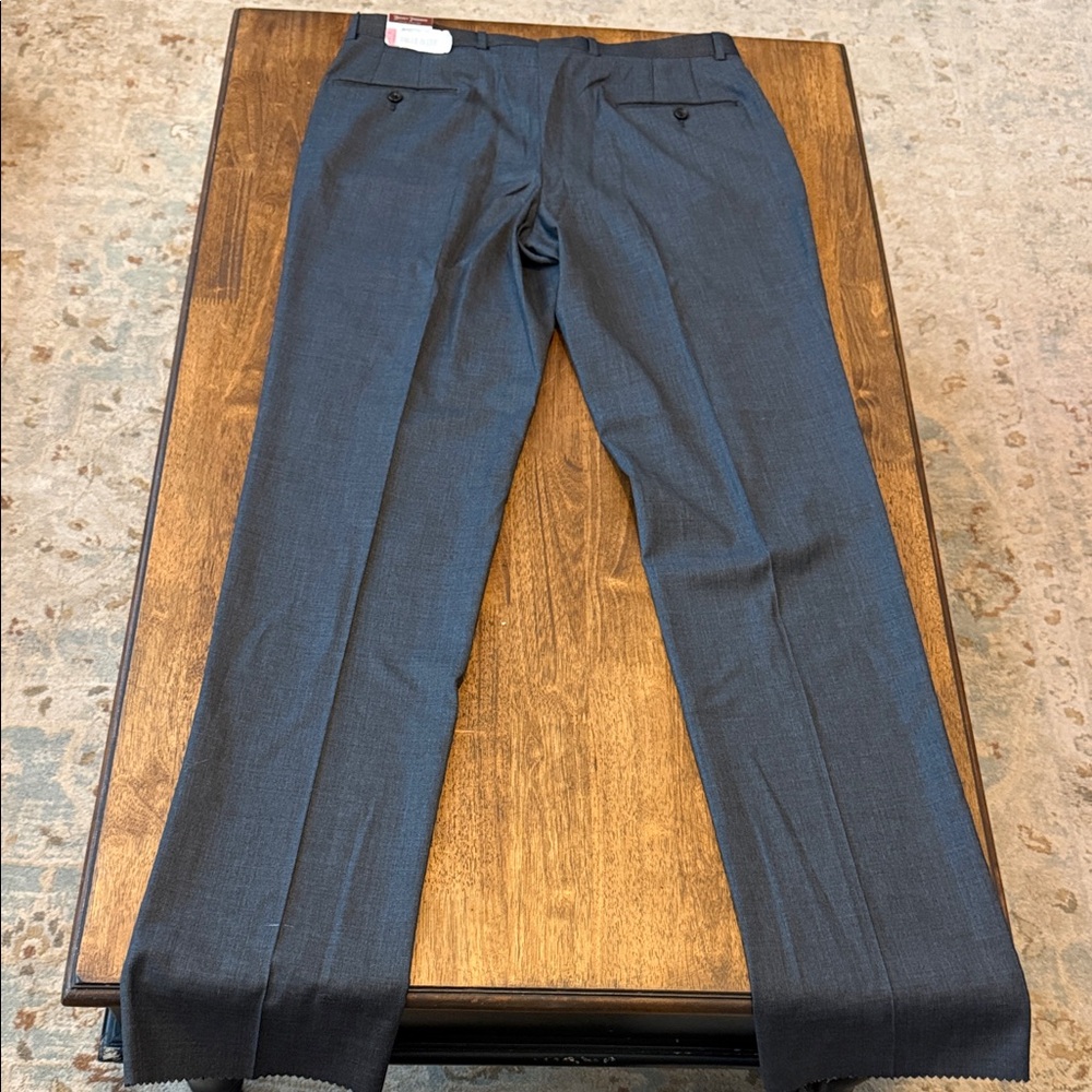 Hickey Freeman Men’s Wool Dress Pants- Grey, Size 36 Regular - Picture 9 of 9